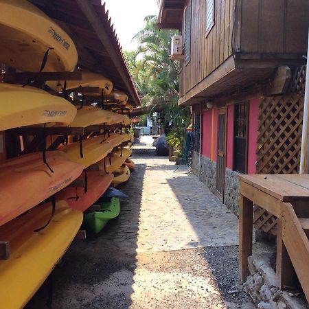 Sea Breeze Inn Вест-Энд Экстерьер фото