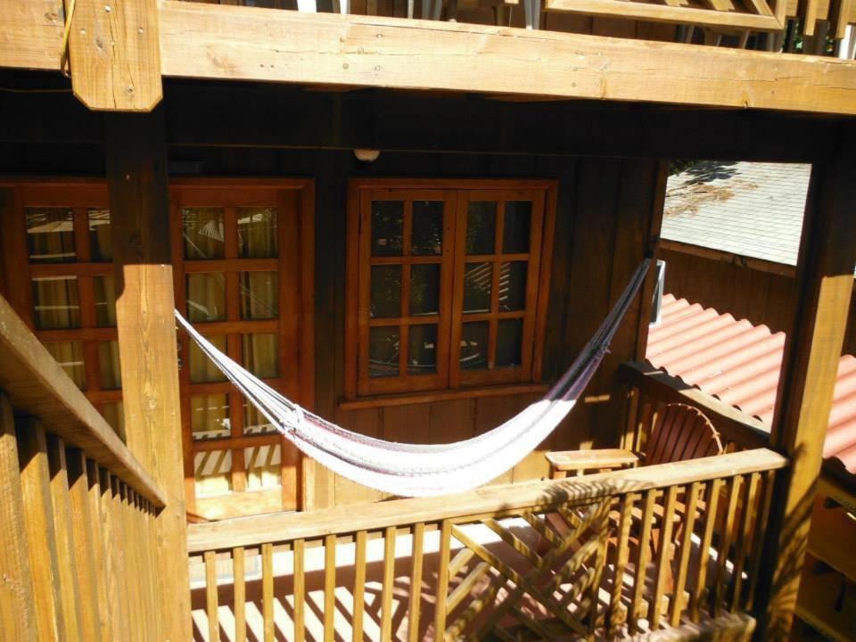 Sea Breeze Inn Вест-Энд Экстерьер фото